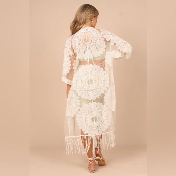 NWT Petal & Pup Alexandra Kimono - Picture 2 of 9